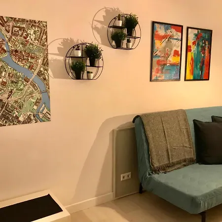 Charming Art&plant Modern Studio Oldtown - 2min!